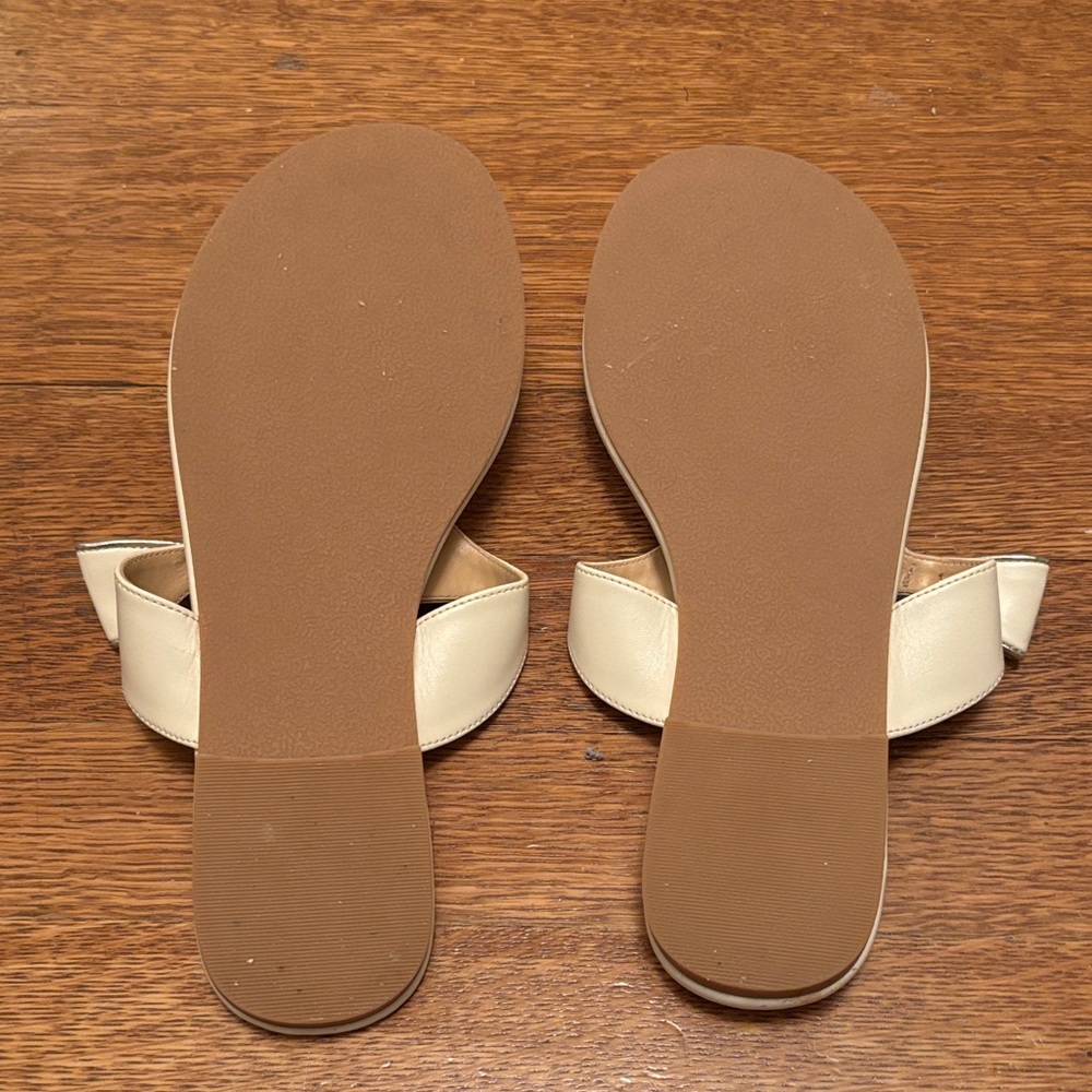Jack Rogers Women's White Sandals with Bow Accent - Picture 4 of 4